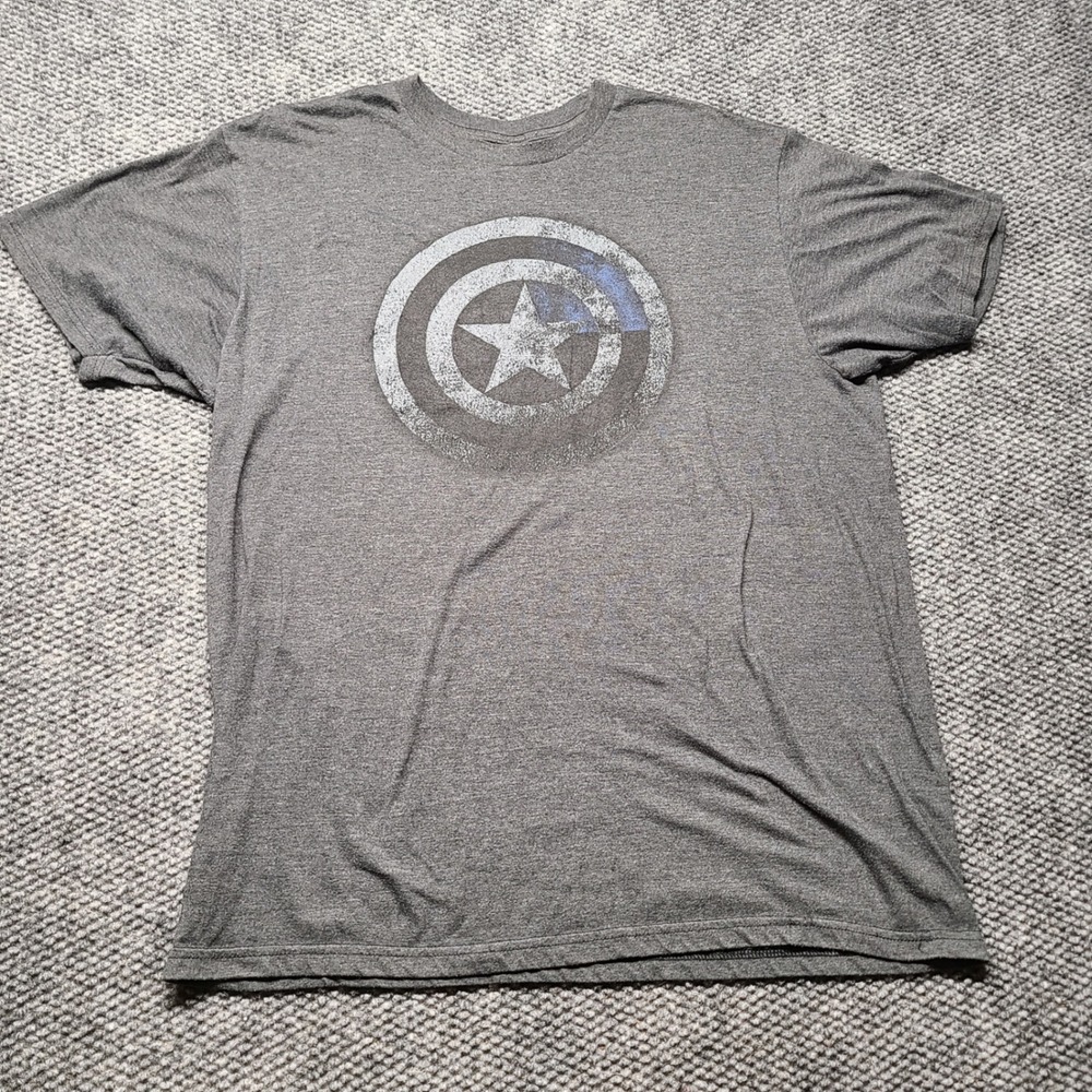 Marvel Captain America Shield Graphic T-Shirt Mens XL Gray Distressed Logo Tee